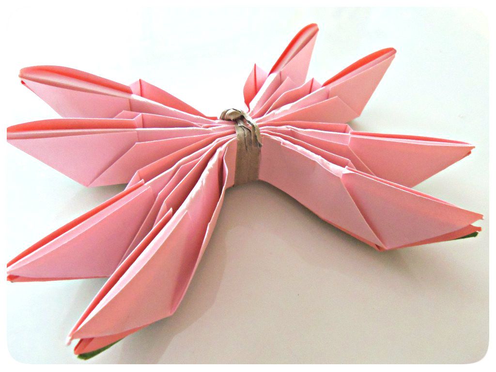 3squeezes-diy-origami-lotus-flower